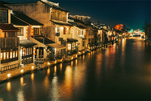 無(wú)錫戰(zhàn)略咨詢(xún)公司如何為企業(yè)定制長(zhǎng)遠(yuǎn)規(guī)劃？