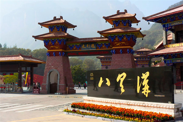 企業(yè)深陷瓶頸期，發(fā)展舉步維艱，新鄉(xiāng)戰(zhàn)略咨詢公司如何破局？