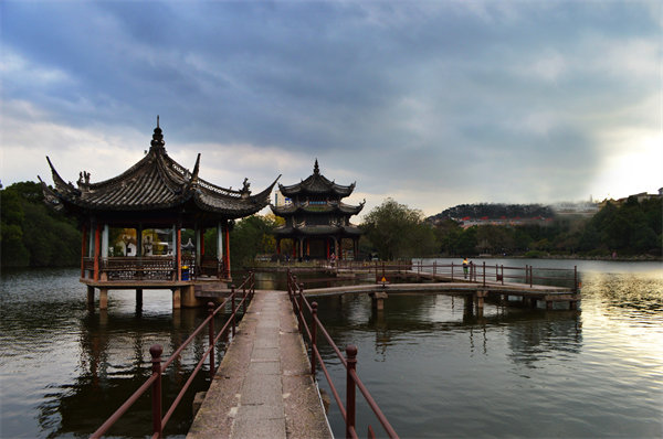 預(yù)算超支嚴(yán)重，臺(tái)州預(yù)算管理咨詢公司如何幫企業(yè)精準(zhǔn)控費(fèi)？