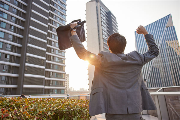 企業(yè)文化分析：為什么越來越多年輕人愛上丑娃娃？