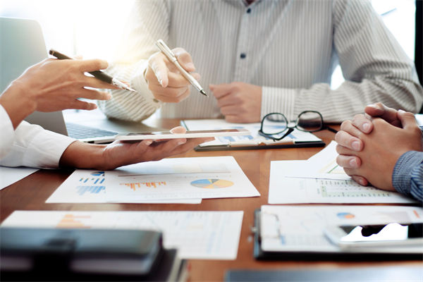 團(tuán)隊(duì)積極性持續(xù)低迷，薪酬咨詢能否撬動(dòng)深層動(dòng)力？