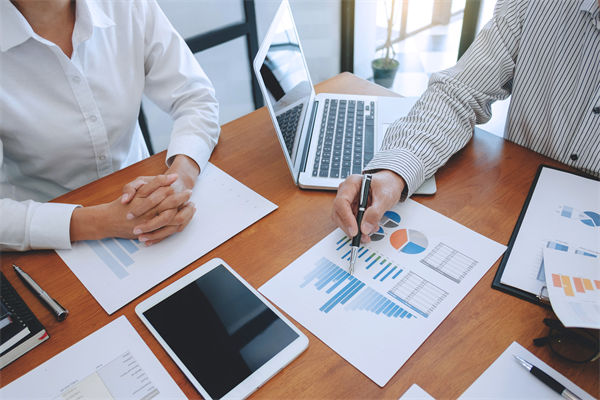 薪酬結(jié)構(gòu)與戰(zhàn)略脫節(jié)，薪酬咨詢怎樣搭建適配體系？