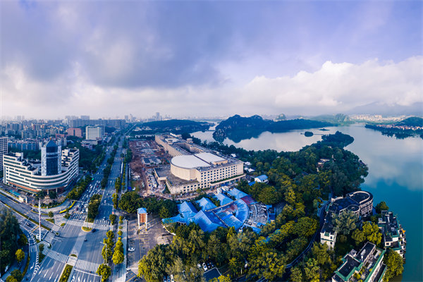 企業(yè)陷戰(zhàn)略迷茫難尋增長路，肇慶戰(zhàn)略咨詢公司能指明方向嗎？