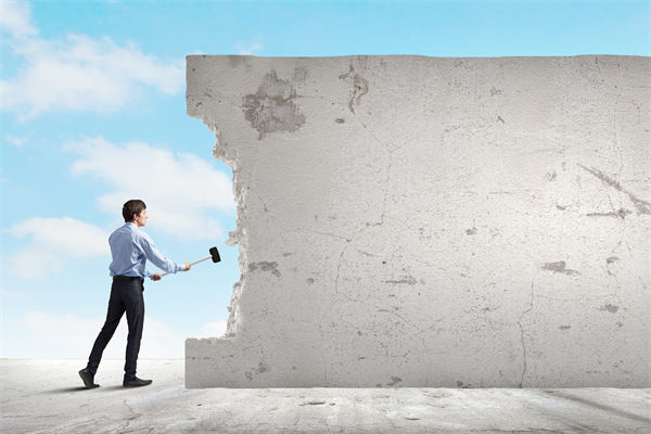 部門壁壘固化協(xié)作失靈，戰(zhàn)略推進處處受阻怎么解？