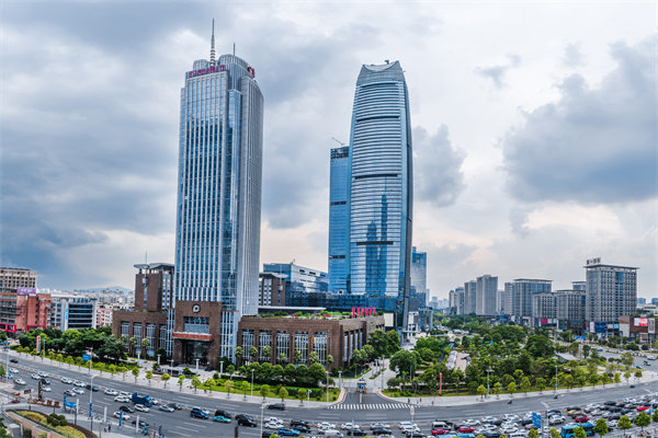 集團子公司各自為戰(zhàn)內(nèi)耗嚴重，東莞集團管控咨詢公司能協(xié)助解決嗎？